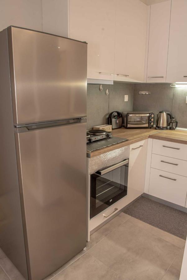 Aitolou Apartment Near The Sea テッサロニキ エクステリア 写真